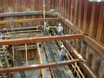 Wet Well Wall Pour. 10-25-10 016